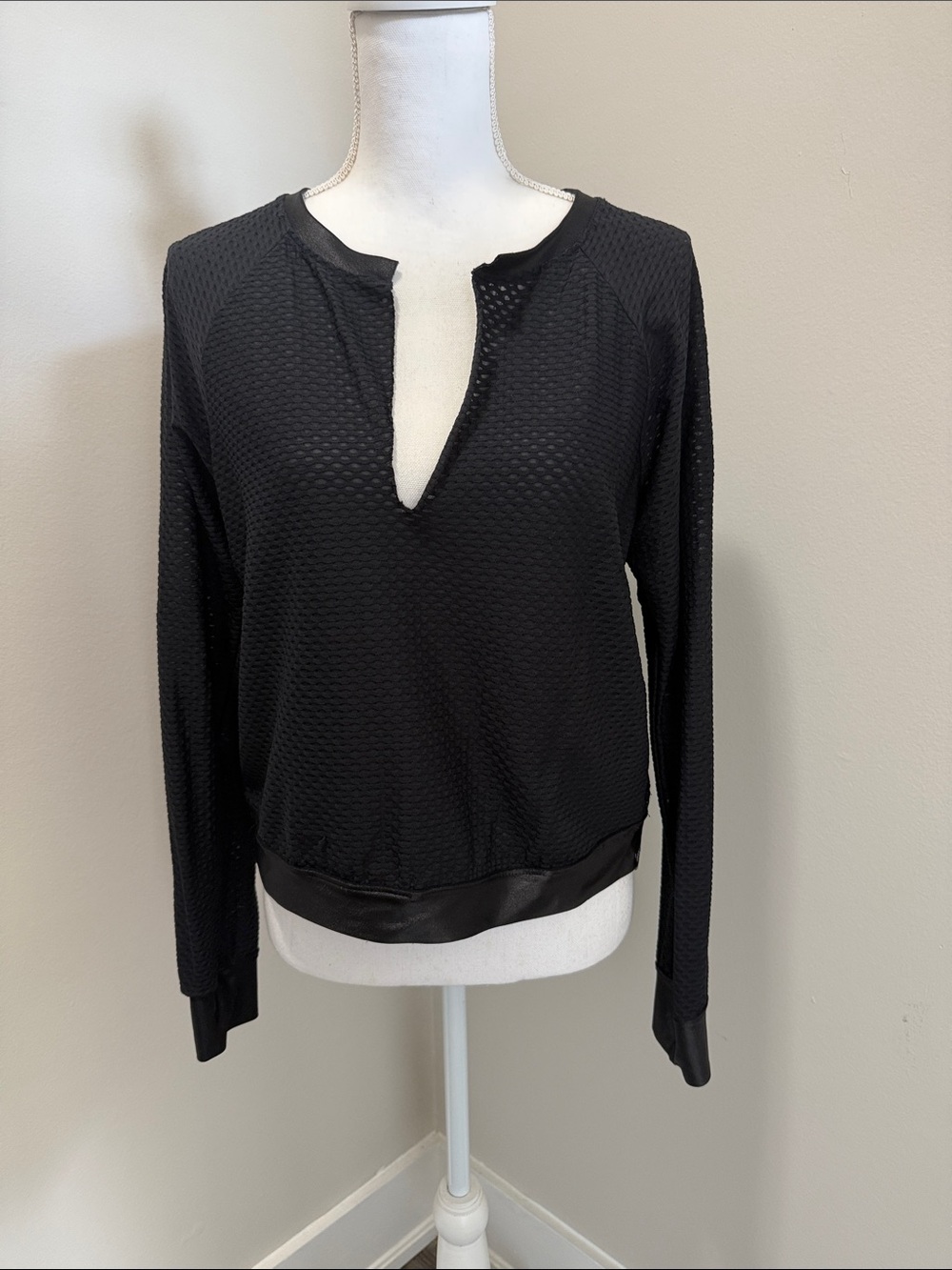 Koral Black Split V-Neck Long Sleeve Top